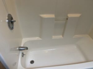 Bathtub and Shower Cleaning Service in Rockland MA